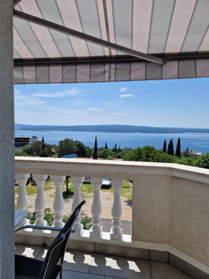 Apartments Velic Crikvenica Bagian luar foto