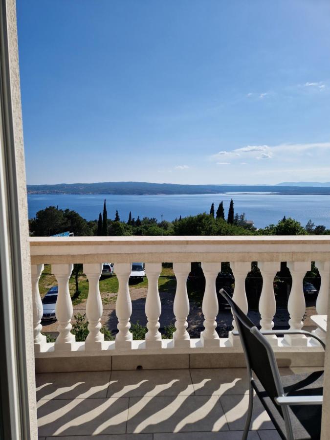 Apartments Velic Crikvenica Bagian luar foto