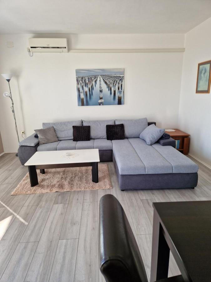 Apartments Velic Crikvenica Bagian luar foto
