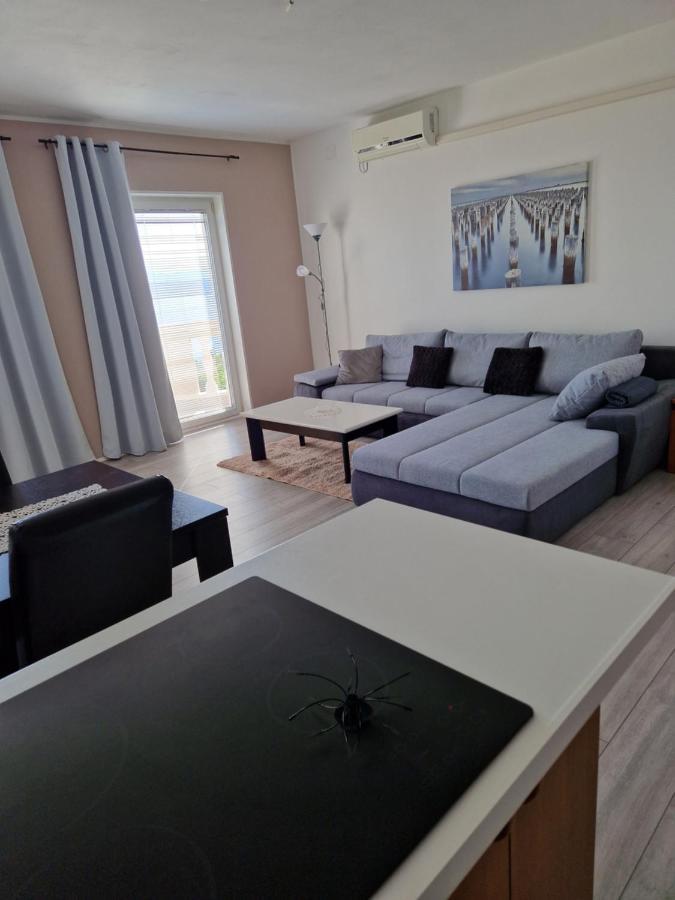 Apartments Velic Crikvenica Bagian luar foto