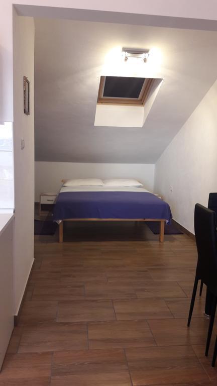 Apartments Velic Crikvenica Bagian luar foto