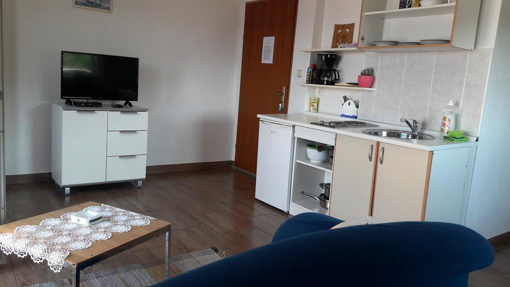 Apartments Velic Crikvenica Bagian luar foto