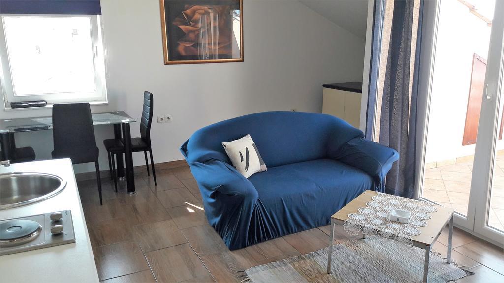 Apartments Velic Crikvenica Bagian luar foto