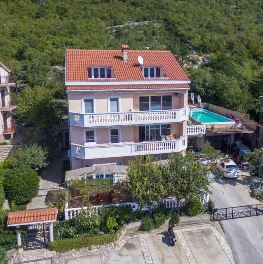 Apartments Velic Crikvenica Bagian luar foto